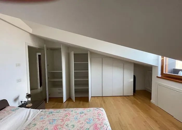 Elia Loft